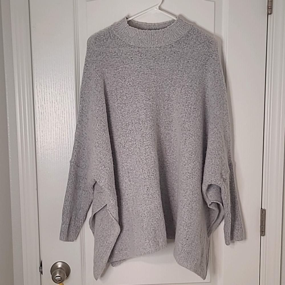Med. Gray sweater